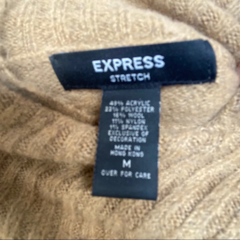 Express wool-blend turtleneck - Picture 4 of 5